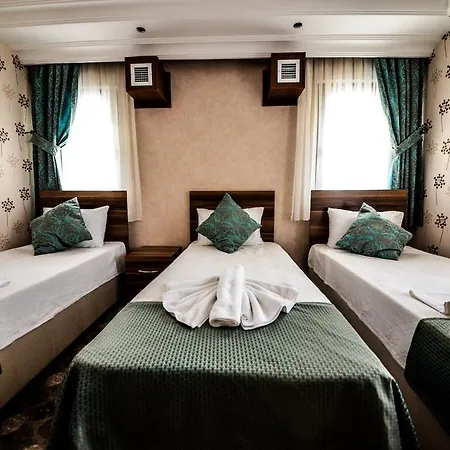 Hotel Basari 3*