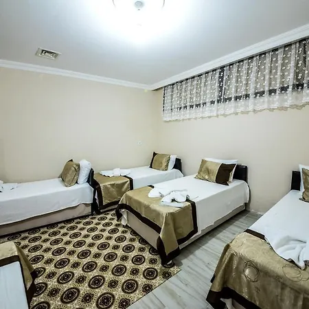 Hotel Basari 3*