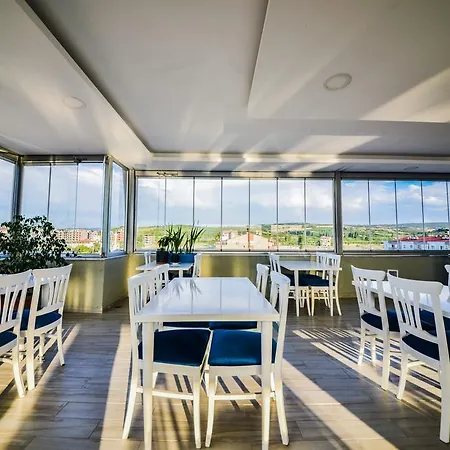 Hotel Basari 3*